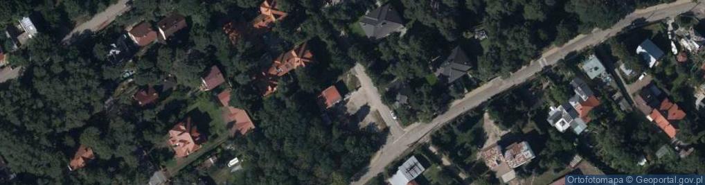 Zdjęcie satelitarne Paczkomat InPost JOZ05M