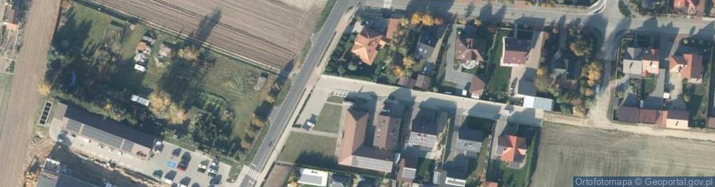 Zdjęcie satelitarne Paczkomat InPost JUT01N