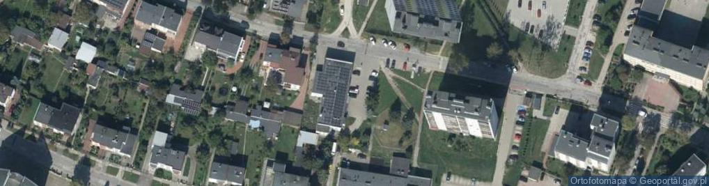 Zdjęcie satelitarne Paczkomat InPost KIE03M