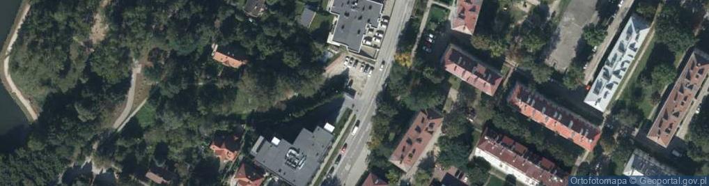 Zdjęcie satelitarne Paczkomat InPost KIE65M