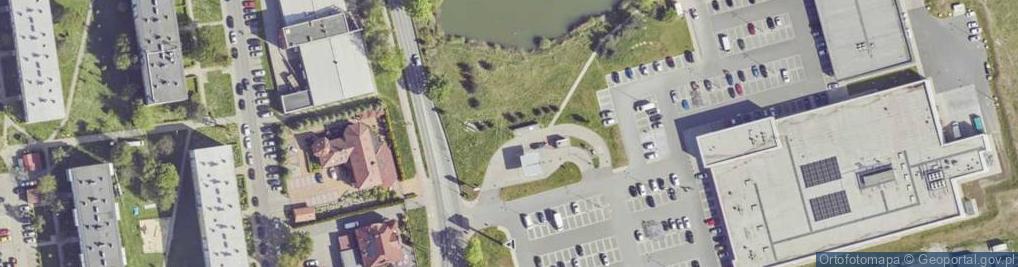 Zdjęcie satelitarne Paczkomat InPost KNU03M