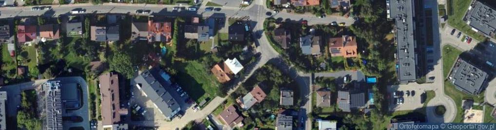 Zdjęcie satelitarne Paczkomat InPost KRA166M