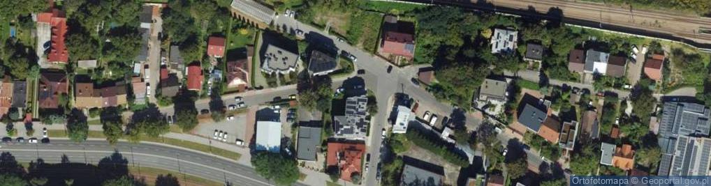 Zdjęcie satelitarne Paczkomat InPost KRA190M