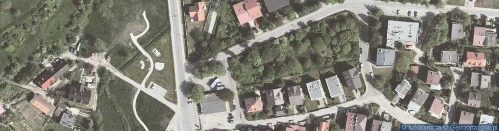 Zdjęcie satelitarne Paczkomat InPost KRA27N