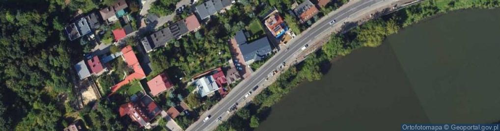 Zdjęcie satelitarne Paczkomat InPost KRA280M