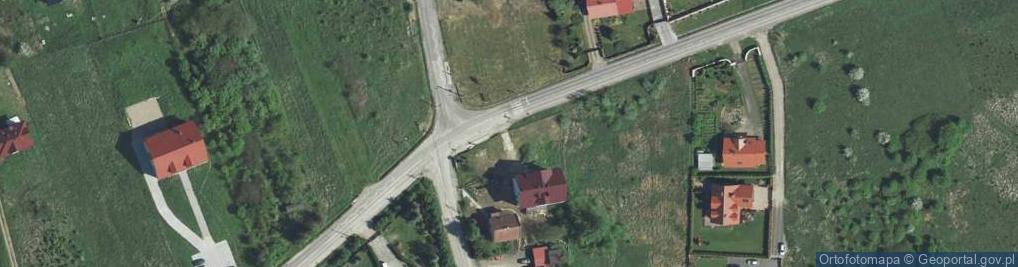 Zdjęcie satelitarne Paczkomat InPost KRA304M