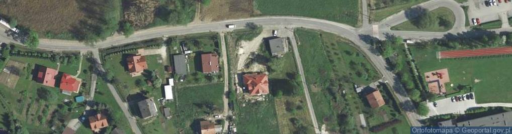 Zdjęcie satelitarne Paczkomat InPost KRA33A