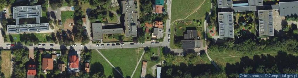 Zdjęcie satelitarne Paczkomat InPost KRA379M