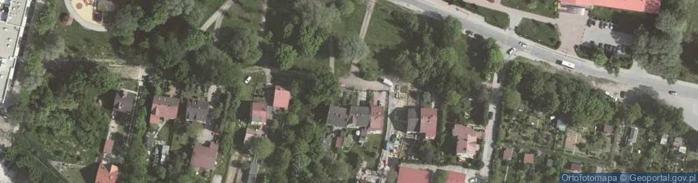 Zdjęcie satelitarne Paczkomat InPost KRA385M