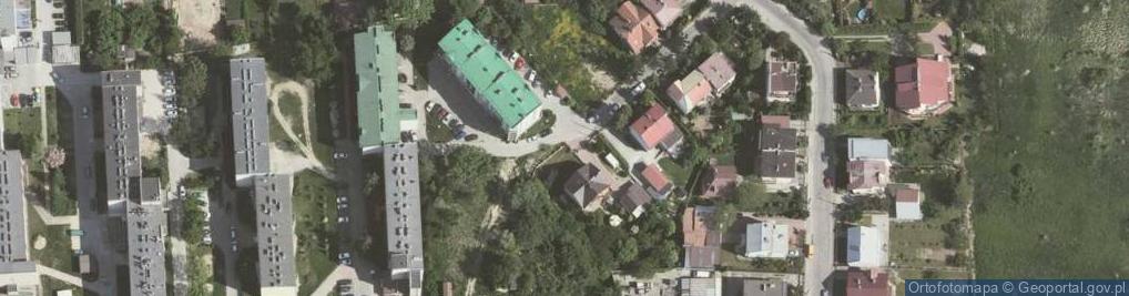 Zdjęcie satelitarne Paczkomat InPost KRA422M