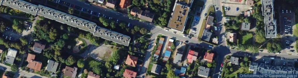 Zdjęcie satelitarne Paczkomat InPost KRA430M