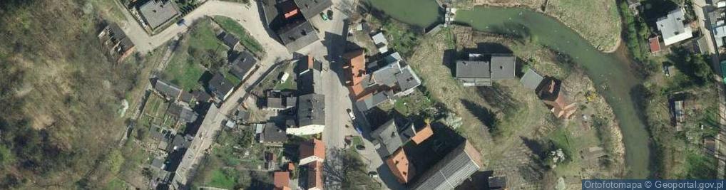 Zdjęcie satelitarne Paczkomat InPost KRW06M