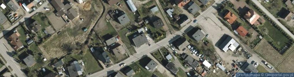 Zdjęcie satelitarne Paczkomat InPost KTE01M