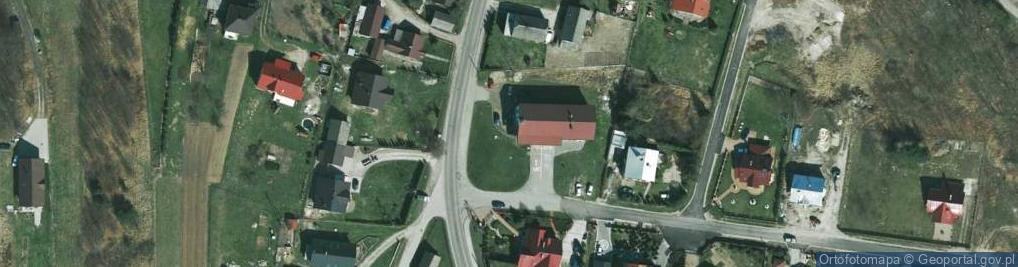 Zdjęcie satelitarne Paczkomat InPost KXM01M