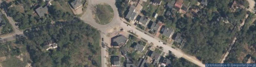 Zdjęcie satelitarne Paczkomat InPost LAS03BAPP