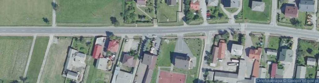 Zdjęcie satelitarne Paczkomat InPost LEH01N