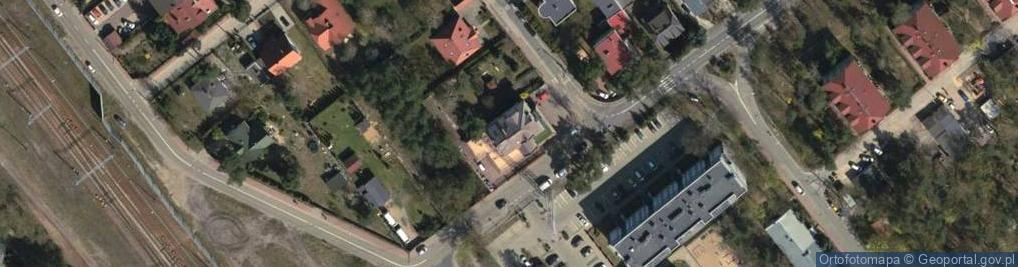 Zdjęcie satelitarne Paczkomat InPost LGE08N