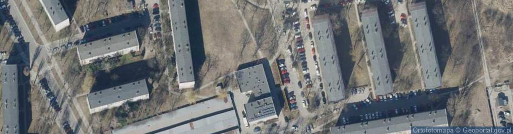 Zdjęcie satelitarne Paczkomat InPost LOD107M