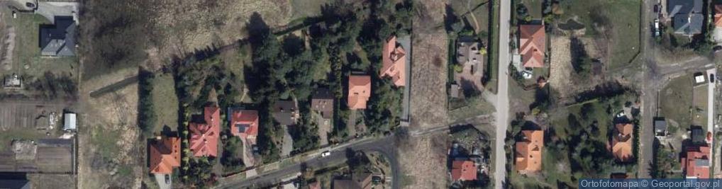 Zdjęcie satelitarne Paczkomat InPost LOD44BAPP