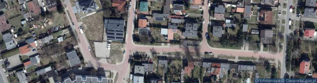 Zdjęcie satelitarne Paczkomat InPost LOD45BAPP
