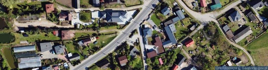 Zdjęcie satelitarne Paczkomat InPost LPT01M