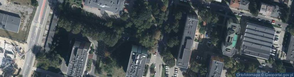 Zdjęcie satelitarne Paczkomat InPost LUB03N