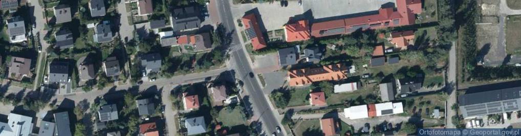 Zdjęcie satelitarne Paczkomat InPost LUR02M