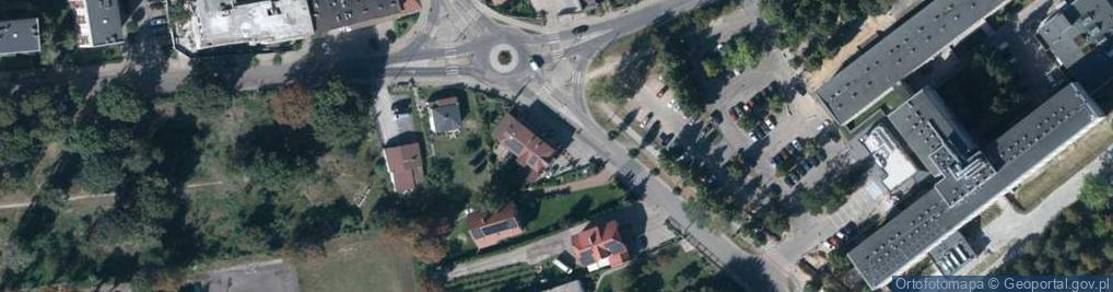 Zdjęcie satelitarne Paczkomat InPost LUR04M