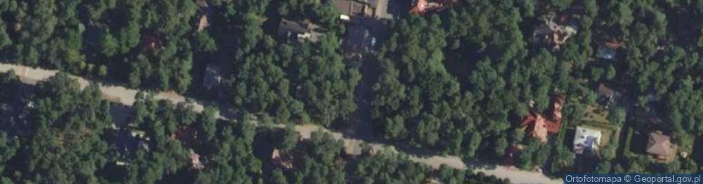 Zdjęcie satelitarne Paczkomat InPost MGD01M