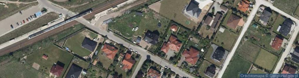 Zdjęcie satelitarne Paczkomat InPost MKG01BAPP