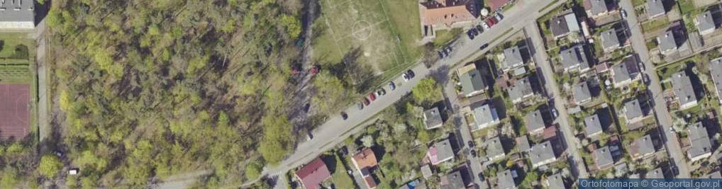 Zdjęcie satelitarne Paczkomat InPost NAM08M