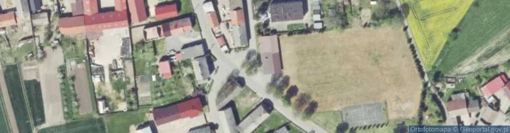 Zdjęcie satelitarne Paczkomat InPost NAZ01M