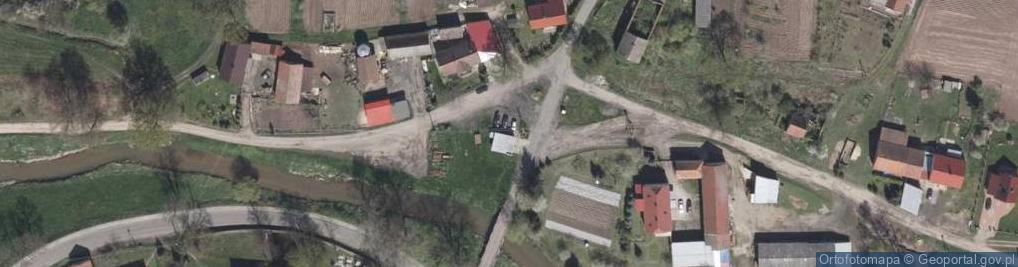 Zdjęcie satelitarne Paczkomat InPost NIEC01A