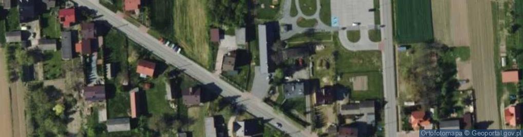 Zdjęcie satelitarne Paczkomat InPost PTN01M