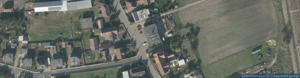 Zdjęcie satelitarne Paczkomat InPost PYR01M