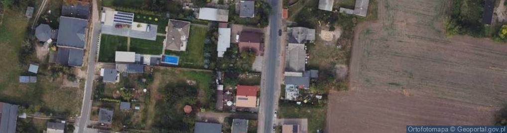 Zdjęcie satelitarne Paczkomat InPost RNK01M