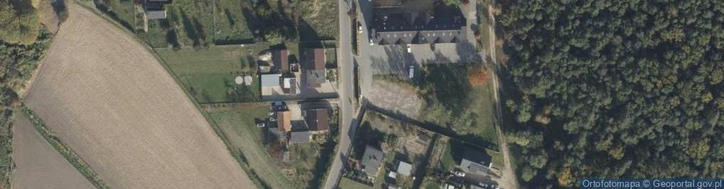 Zdjęcie satelitarne Paczkomat InPost RQSZ01M