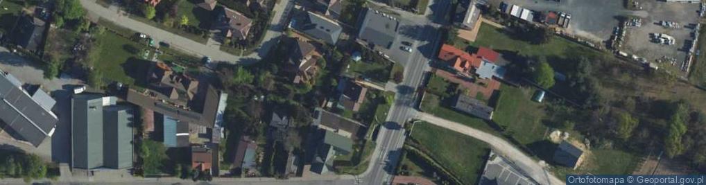 Zdjęcie satelitarne Paczkomat InPost RWM03M