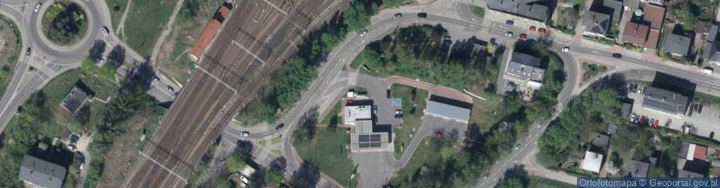 Zdjęcie satelitarne Paczkomat InPost RYB45M