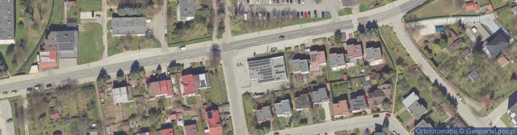 Zdjęcie satelitarne Paczkomat InPost RZE05M