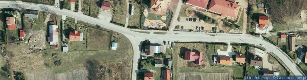 Zdjęcie satelitarne Paczkomat InPost SEU01M
