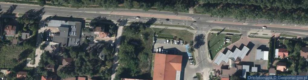 Zdjęcie satelitarne Paczkomat InPost SUJ06M