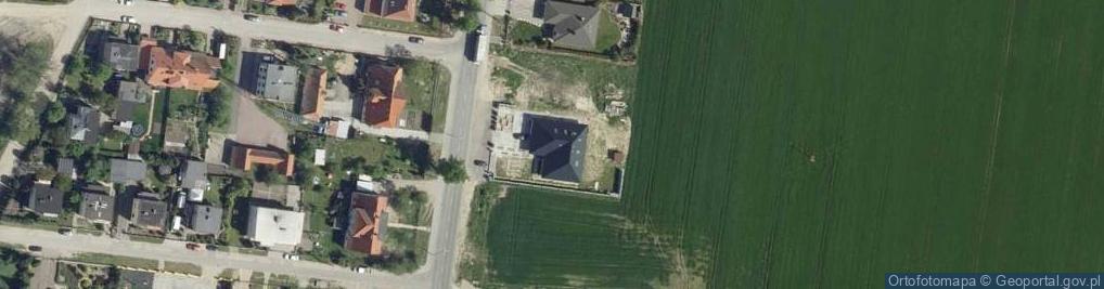 Zdjęcie satelitarne Paczkomat InPost SYC01M