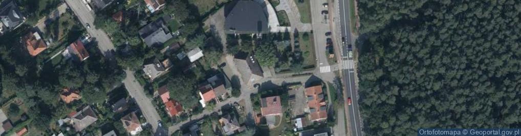 Zdjęcie satelitarne Paczkomat InPost SZC111M