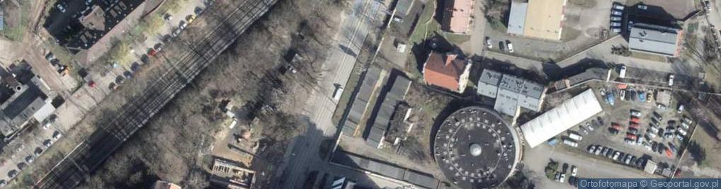 Zdjęcie satelitarne Paczkomat InPost SZC117M