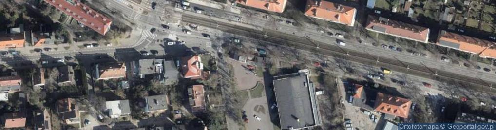 Zdjęcie satelitarne Paczkomat InPost SZC18A