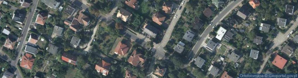 Zdjęcie satelitarne Paczkomat InPost SZC52M