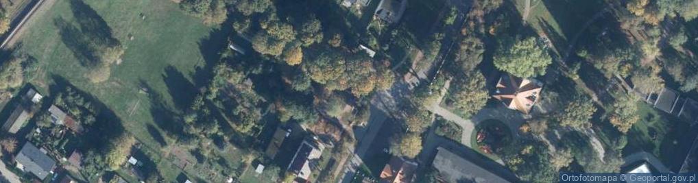 Zdjęcie satelitarne Paczkomat InPost SZRE01M