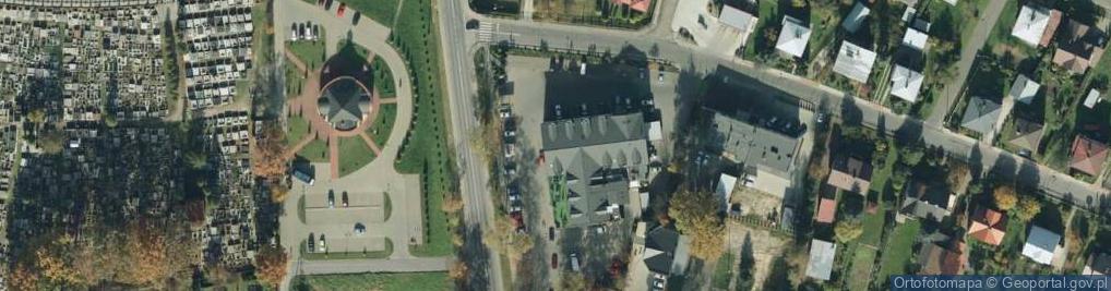 Zdjęcie satelitarne Paczkomat InPost TCH01A