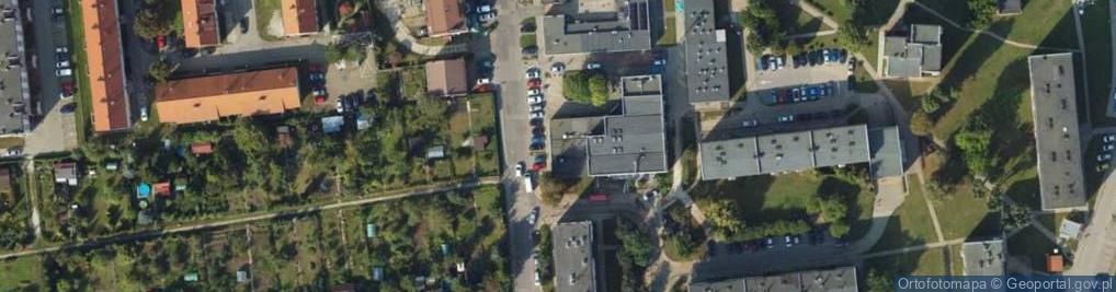 Zdjęcie satelitarne Paczkomat InPost TCZ04N